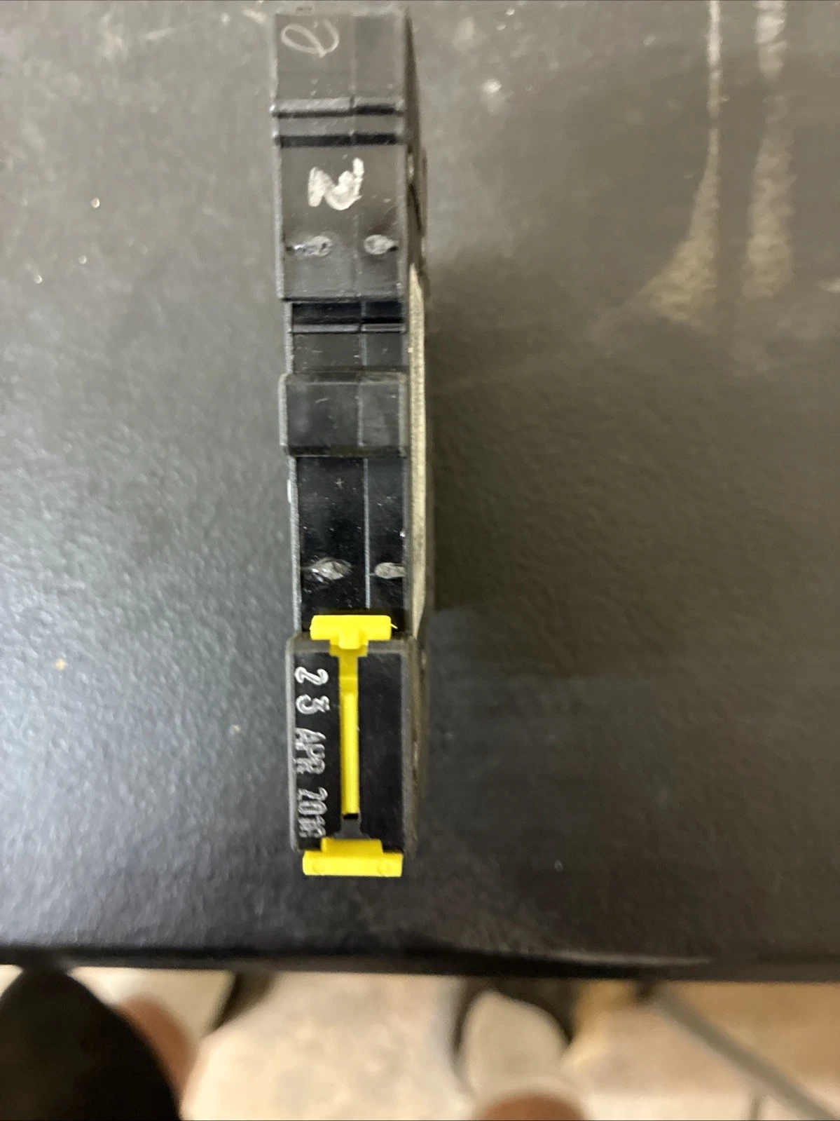 Midnite Solar MNEPV2 Circuit Breaker 2A 150VDC 1-Pole DIN Mount - Image 4