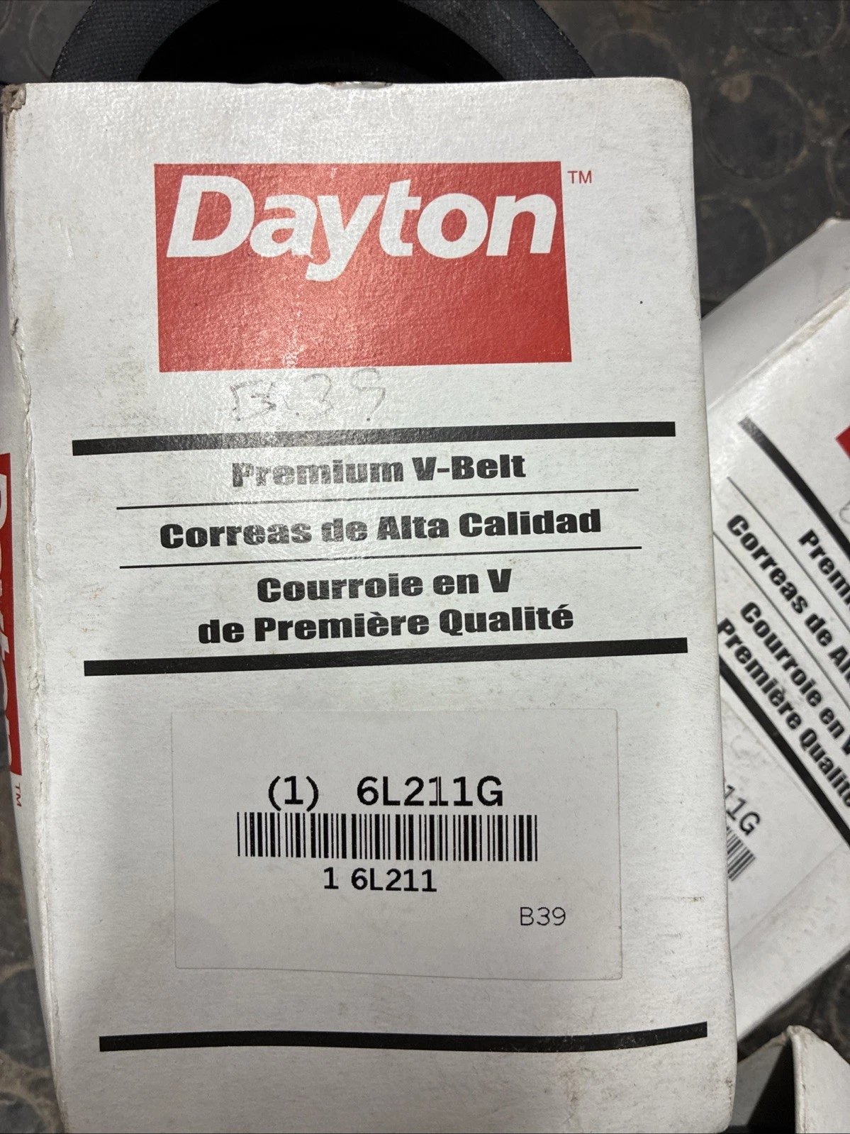 Dayton Premium V-belt 6L211G B39 (set of 3) - Image 2